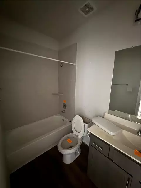 Bath - 414 Alex Arbor Way, Conroe, TX 77301 photo 6 of 7