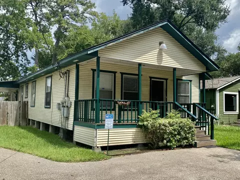 Exterior - 326 Noble St, Spring, TX 77373 photo 8 of 10