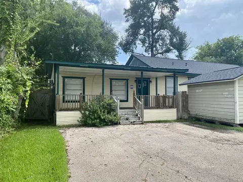 Exterior - 326 Noble St, Spring, TX 77373 photo 9 of 10