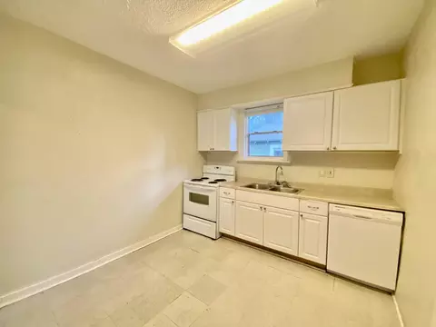 Kitchen - 326 Noble St, Spring, TX 77373 photo 3 of 5