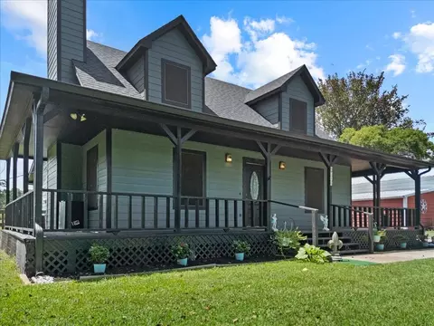 4714 Woodland Ln, Old River-winfree, TX 77535