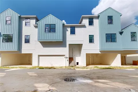 2027 Oak Forest Dr, Houston, TX 77018