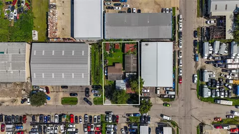 8710 Daffodil St, Houston, TX 77063