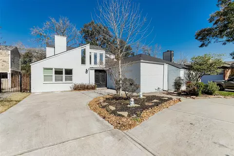 14102 Briarhills Pkwy, Houston, TX 77077