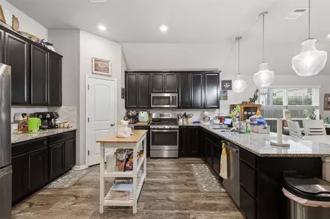 Kitchen - 915 Farm Path, Brenham, TX 77833 photo 1 of 1