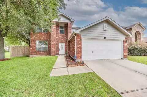 19534 Remington Cross Dr, Houston, TX 77073