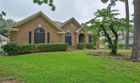 30 Windsor Dr, Conroe, TX 77304 photo 1