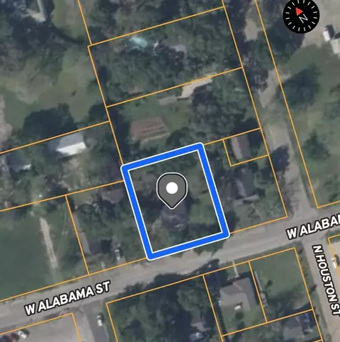 212 W Alabama St, Wharton, TX 77488