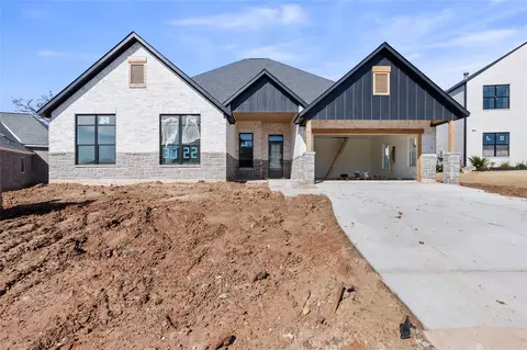 Exterior - 3022 Silverbell Ct, Bryan, TX 77807 photo 2 of 4