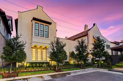 1104 Mosaico Ln, Houston, TX 77055