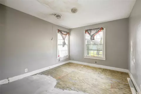 Bedroom - 508 E 2nd St, Sweeny, TX 77480 photo 2 of 8