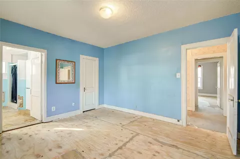 Bedroom - 508 E 2nd St, Sweeny, TX 77480 photo 5 of 8