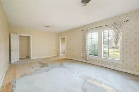 Bedroom - 508 E 2nd St, Sweeny, TX 77480 photo 1 of 8