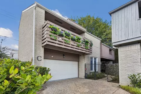 2524 Nantucket Dr #C, Houston, TX 77057