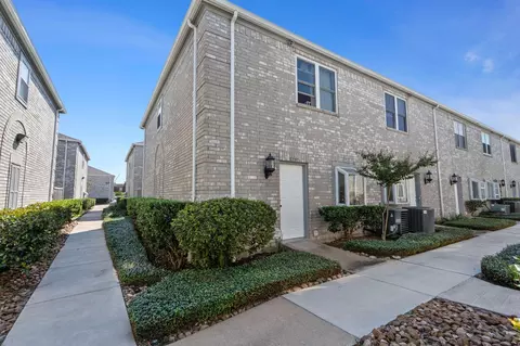 7731 Cambridge St #7731, Houston, TX 77054