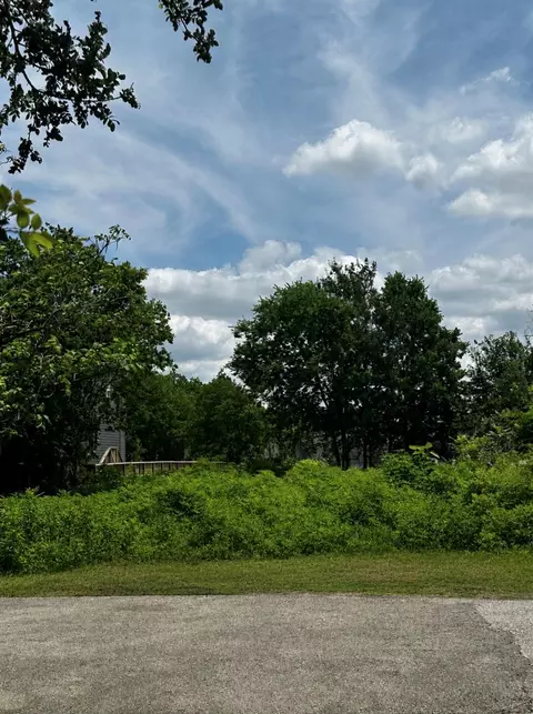 1902 Brewster St, Houston, TX 77026
