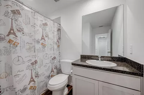 Bath - 24307 Oriole Summit Dr, Spring, TX 77373 photo 3 of 3