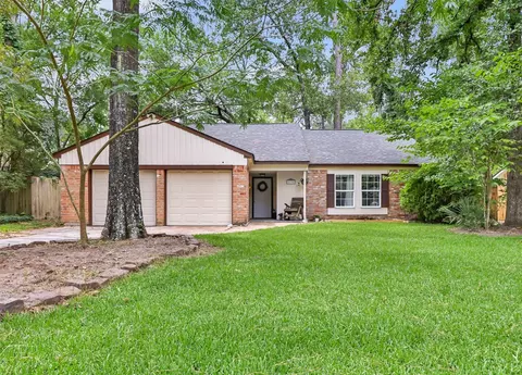 2138 Middle Creek Dr, Houston, TX 77339