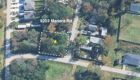 8203 Madera Rd, Houston, TX 77078