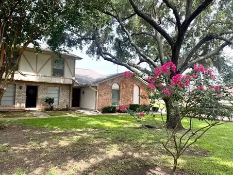 52 Wellington Ct, Missouri City, TX 77459