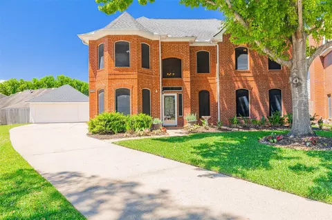 15831 Cade Ct, Houston, TX 77095