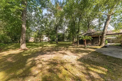Exterior - 26215 Oakhurst Dr, Spring, TX 77386 photo 4 of 6