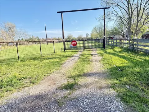 29921 Waller Spring Creek Rd, Waller, TX 77484