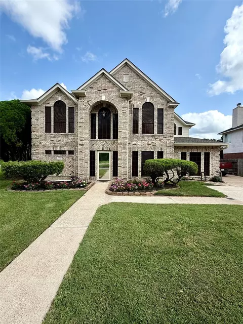 5711 Tyler St, Pearland, TX 77581