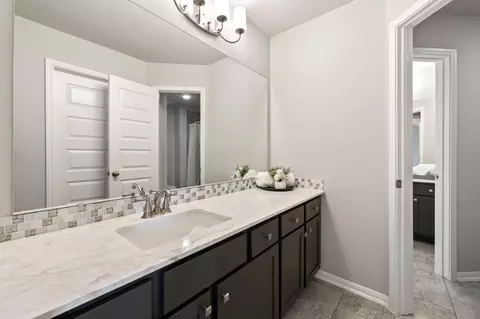 Bath - 3938 Avalon Ridge Dr, Spring, TX 77386 photo 6 of 6