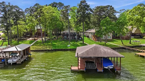 201 Lords Cir, Coldspring, TX 77331