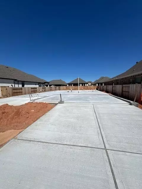 Exterior - 411 Flat Rock Trl, Conroe, TX 77304 photo 2 of 4