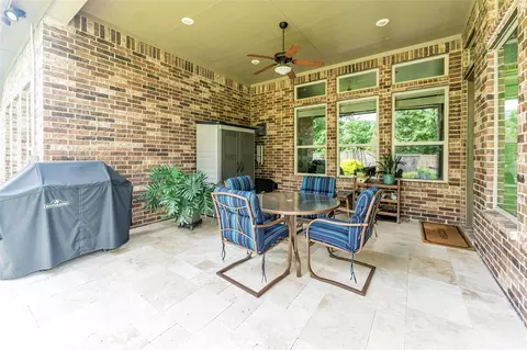 Exterior - 1015 Ginger Glade Ln, Pinehurst, TX 77362 photo 7 of 8
