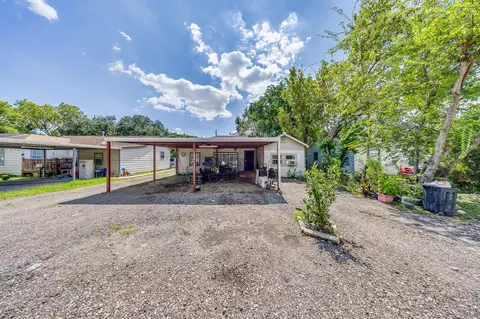 11002 La Crosse St, Houston, TX 77029