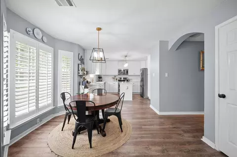 Dining - 11906 Helene Ct, Pinehurst, TX 77362 photo 4 of 4