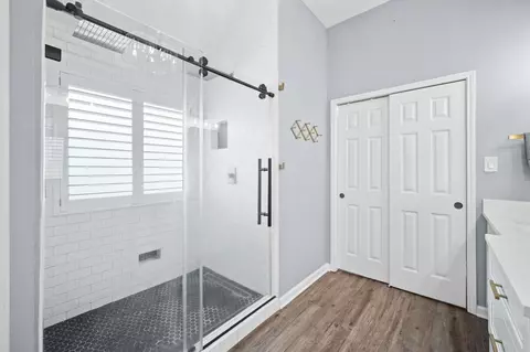 Bath - 11906 Helene Ct, Pinehurst, TX 77362 photo 6 of 7