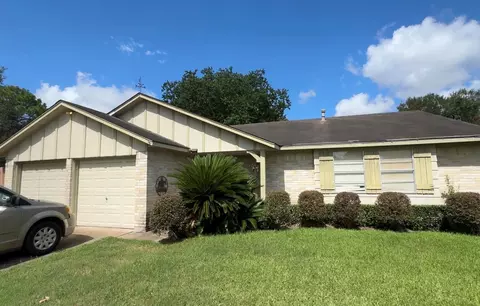 13630 Runney Meade Dr, Sugar Land, TX 77498