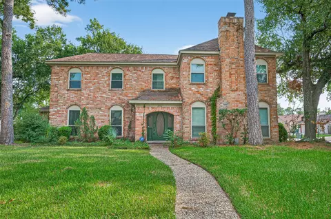 202 Laura Ln, Conroe, TX 77385