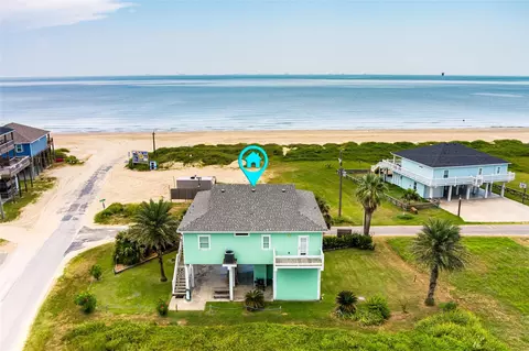 1799 Redfish Ln, Crystal Beach, TX 77650