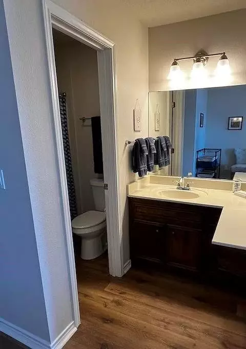 Bath - 669 Lake Shore Dr, Trinity, TX 75862 photo 3 of 3