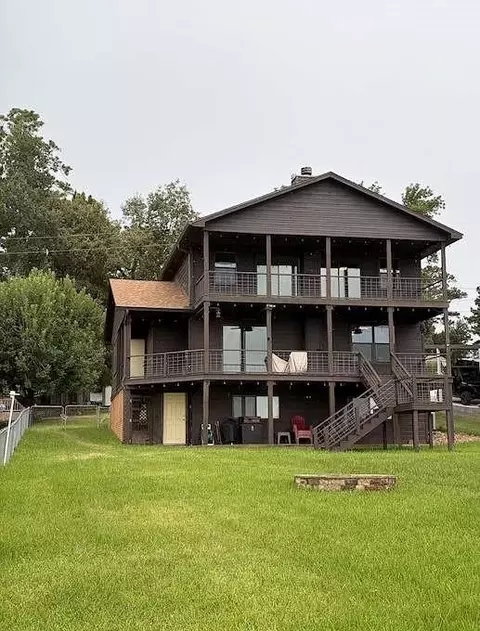 Exterior - 669 Lake Shore Dr, Trinity, TX 75862 photo 14 of 15