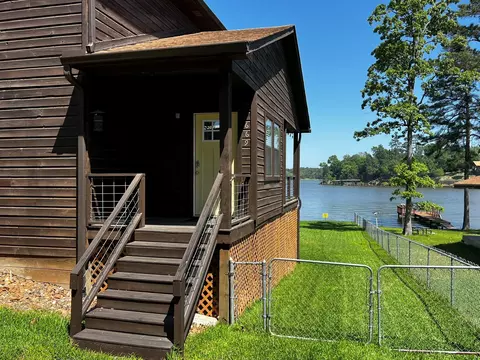 Exterior - 669 Lake Shore Dr, Trinity, TX 75862 photo 12 of 15
