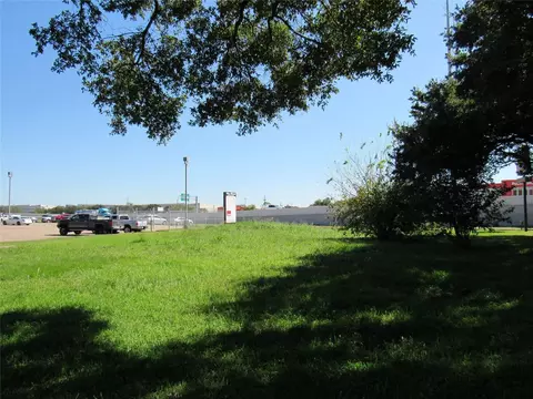3735 Red Bluff Rd, Pasadena, TX 77503 photo 2