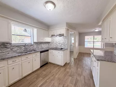 Kitchen - 17810 Asphodel Ln, Spring, TX 77379 photo 3 of 3
