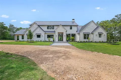 770 S Weyand Rd, Round Top, TX 78954