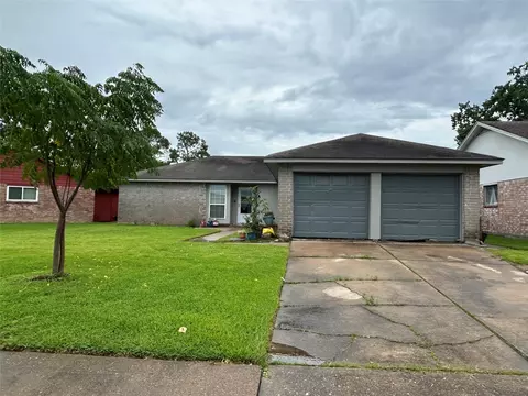17311 Heritage Bay Dr, Webster, TX 77598