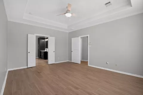 Entry Way - 62 S Bardsbrook Cir, Spring, TX 77382 photo 3 of 3