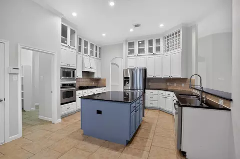 Kitchen - 62 S Bardsbrook Cir, Spring, TX 77382 photo 1 of 1