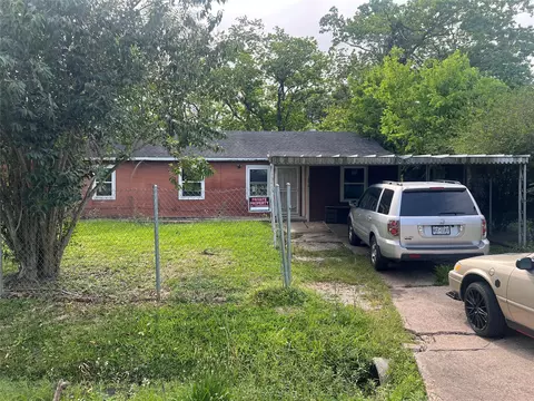 10010 Cathedral Dr, Houston, TX 77051