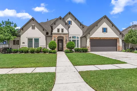 1818 Eagle Creek Dr, Friendswood, TX 77546