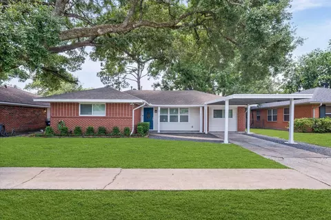 4717 Chrystell Ln, Houston, TX 77092